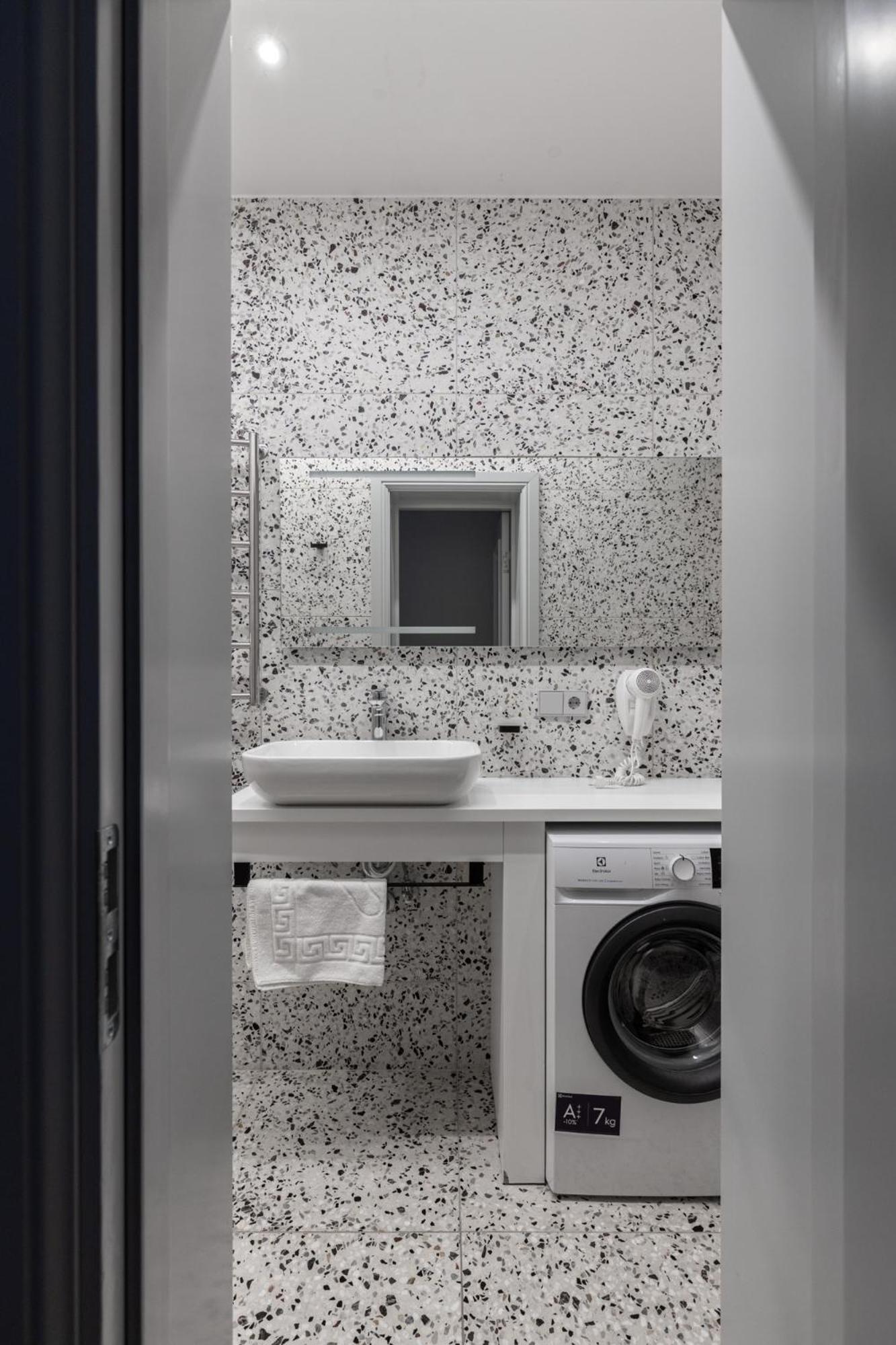 Roze Brivzemnieka Apartments Liepāja Екстериор снимка